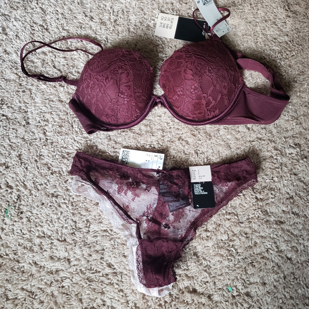 Lingerie bra and panty set